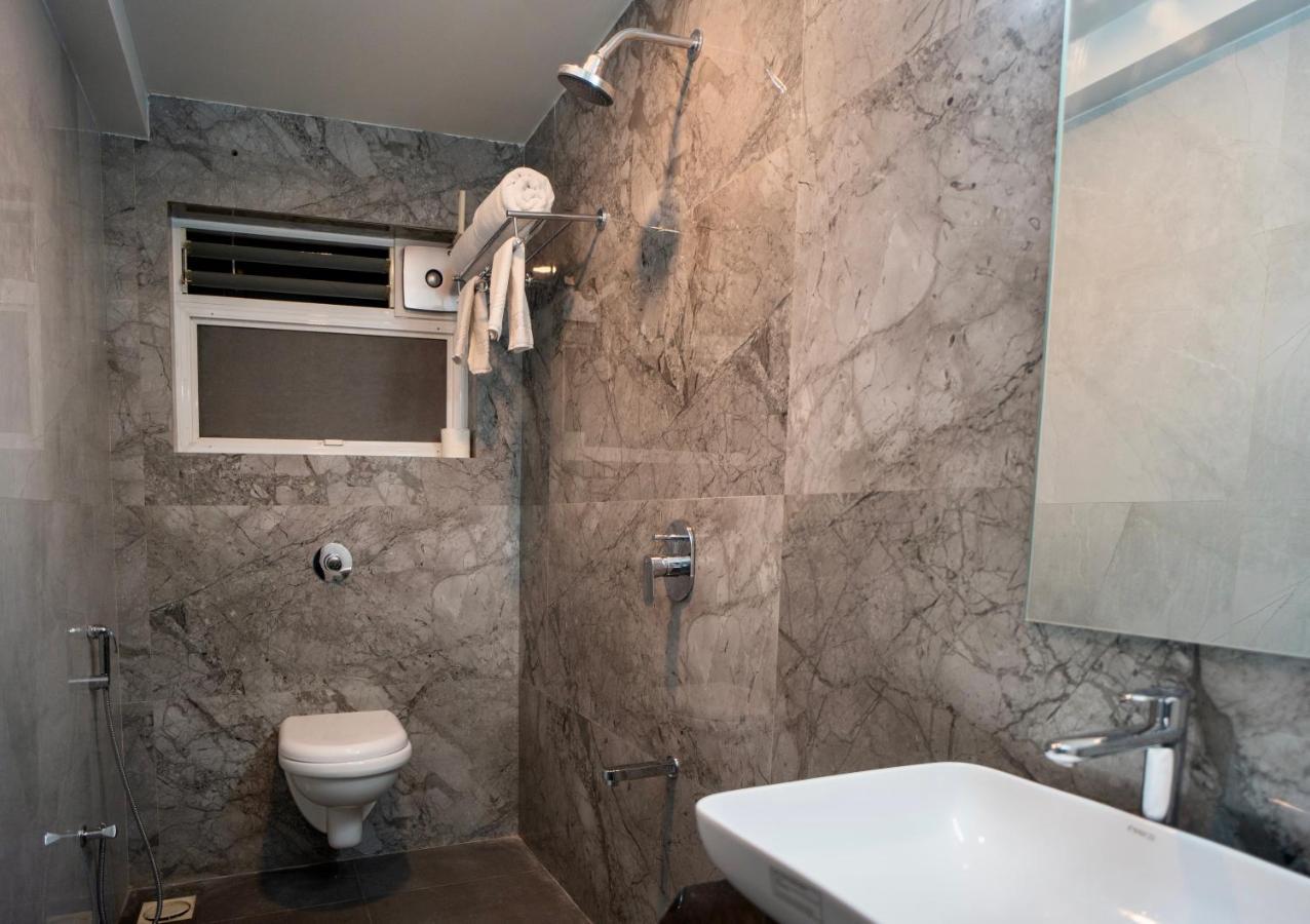 Hotel Oberon Solapur Dış mekan fotoğraf
