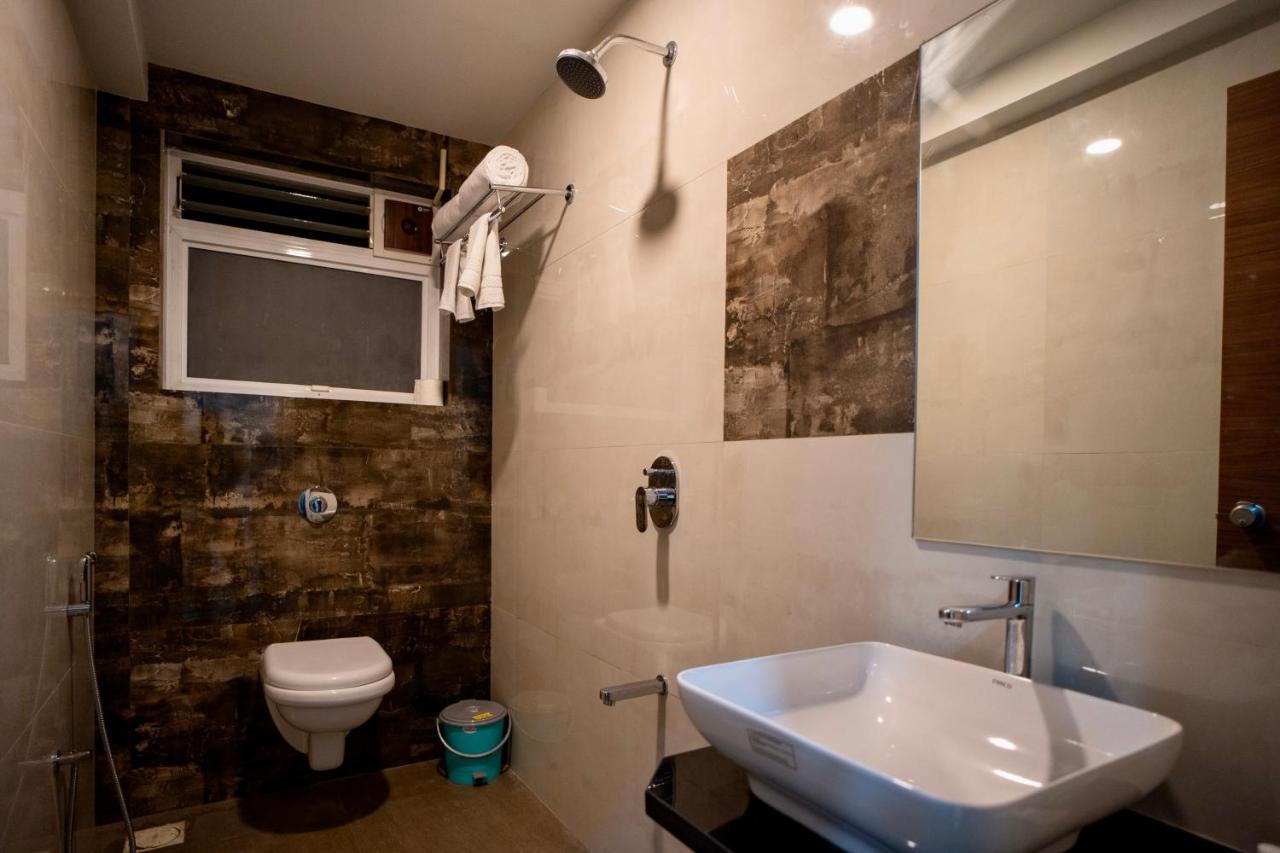 Hotel Oberon Solapur Dış mekan fotoğraf