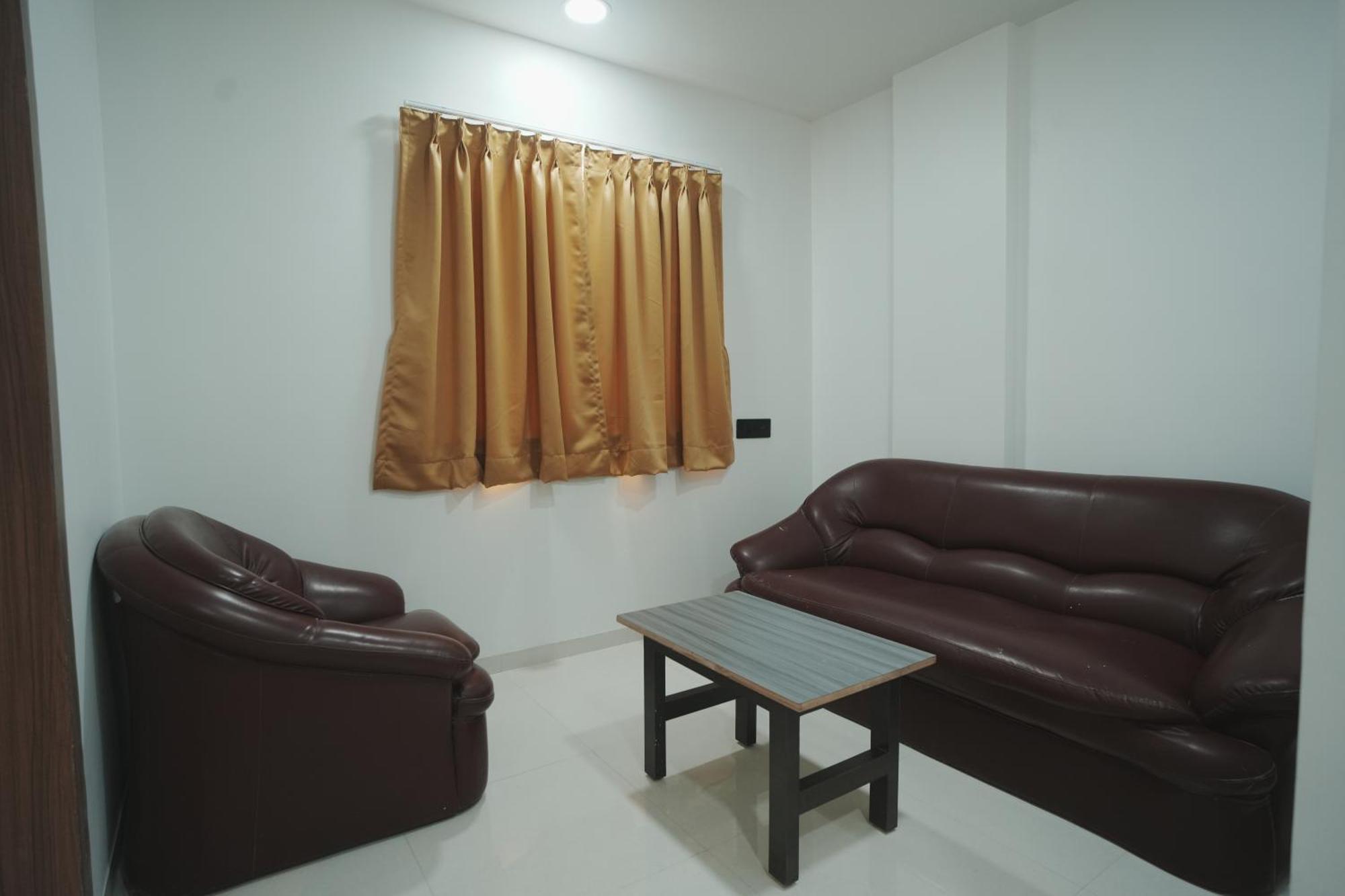Hotel Oberon Solapur Dış mekan fotoğraf